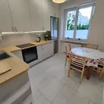 Apartament Chelmska 24 *