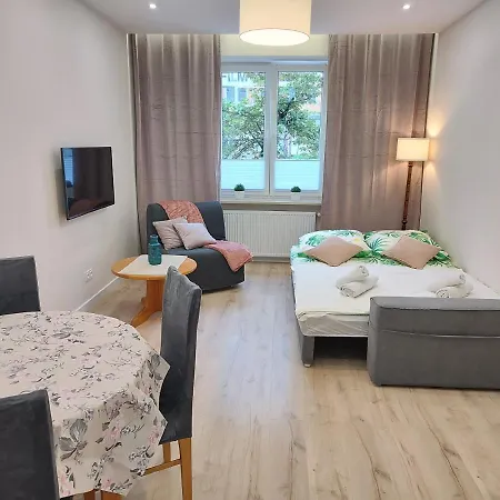 شقة Apartament Chelmska 24 وارسو